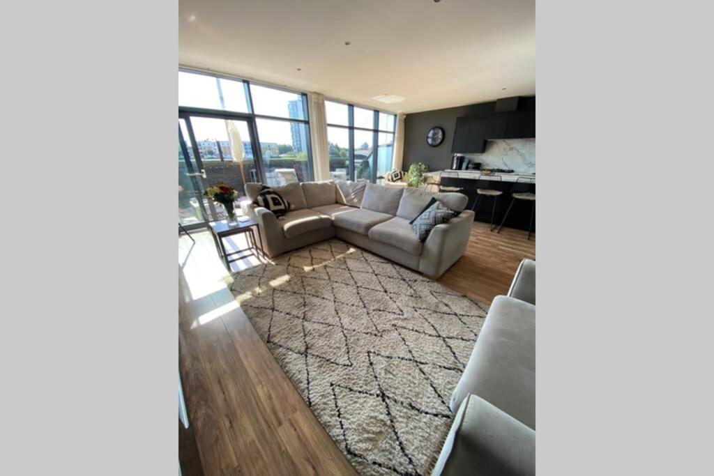 Riverside Exec Apartment With Balcony - Secc/Hydro Glasgow Esterno foto